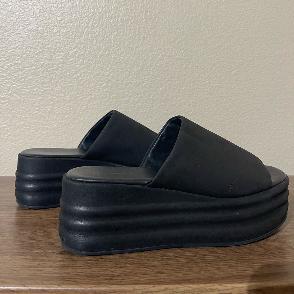 Sold - Picture 3 of 10